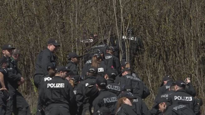 Grusel-Fund: Polizisten entdecken Schädel in Bayern